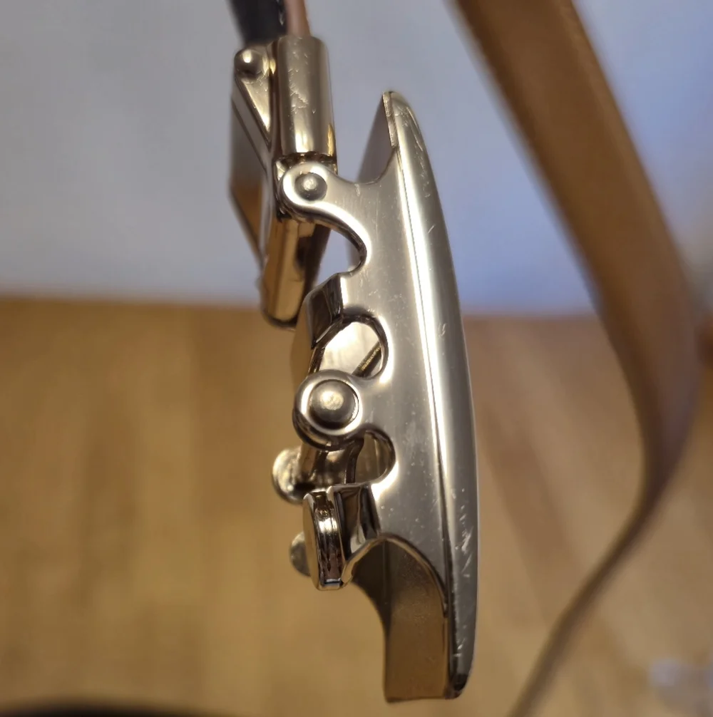 Elegant Tan Belt with Gold Buckle‎